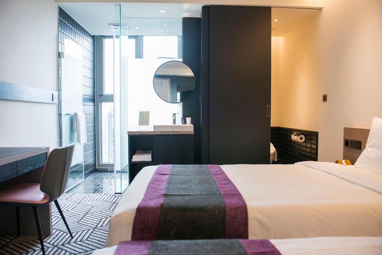 Royal Roi Hotel Taichung Esterno foto