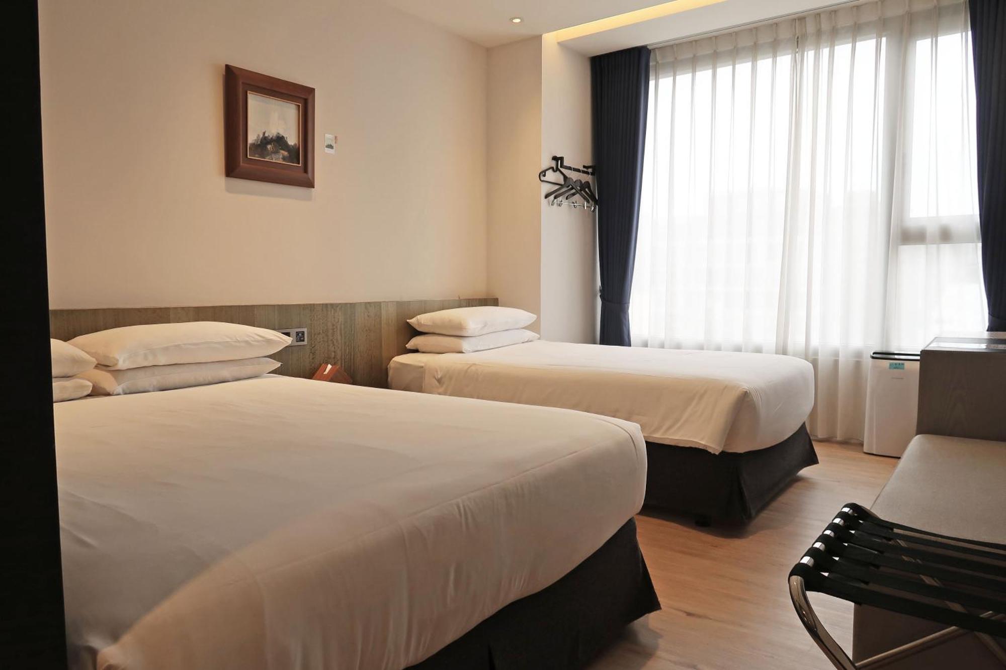 Royal Roi Hotel Taichung Esterno foto