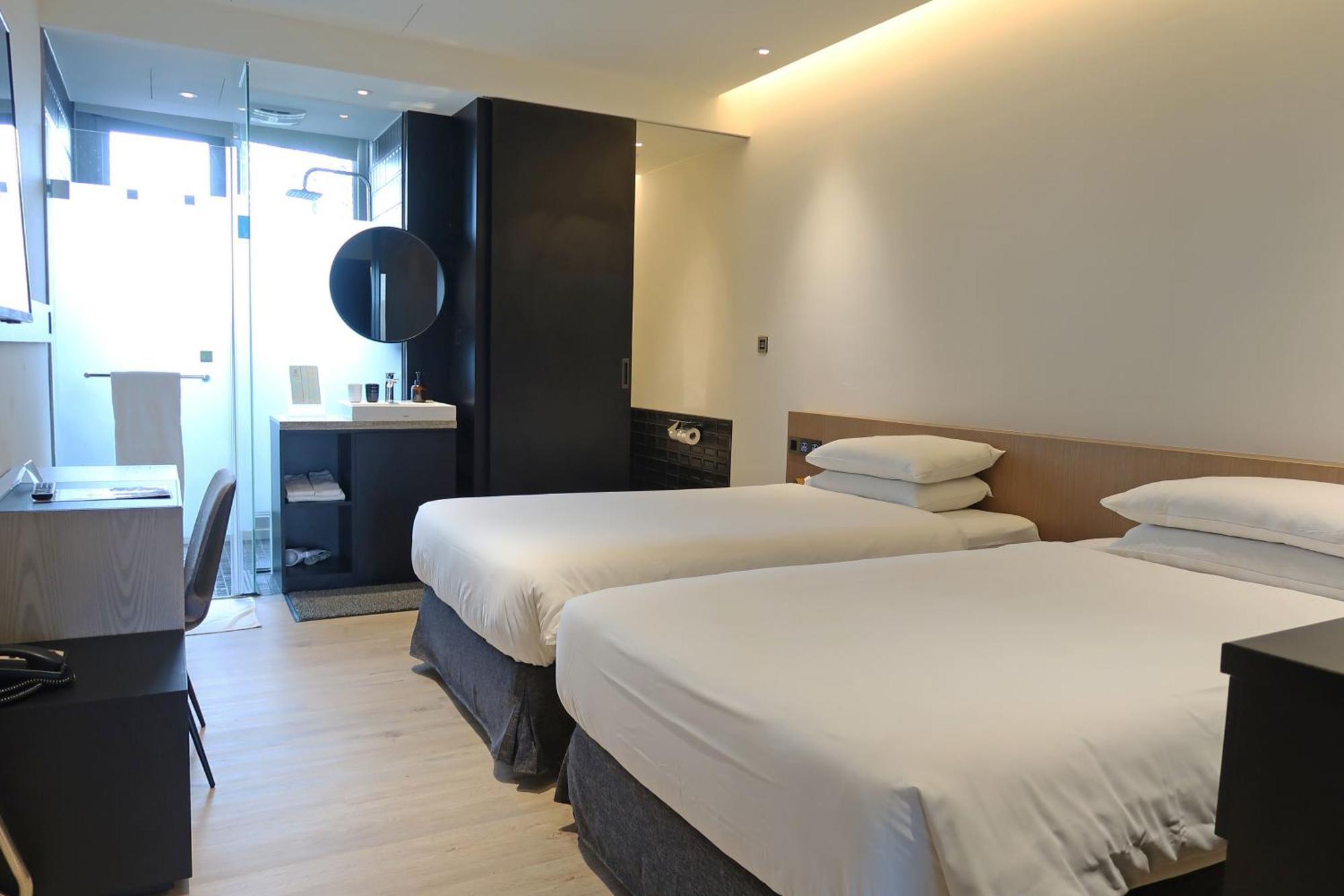 Royal Roi Hotel Taichung Esterno foto