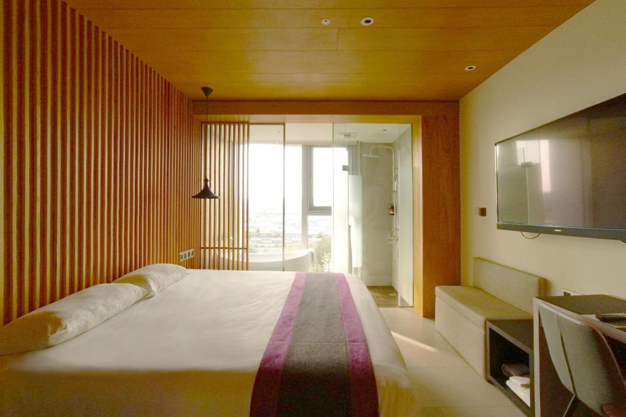 Royal Roi Hotel Taichung Esterno foto